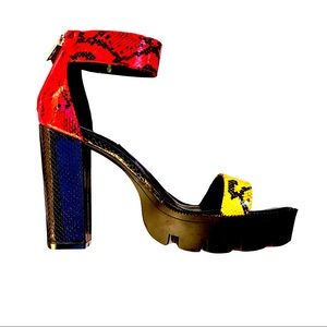 CAPE ROBBIN PLATFORM SANDAL WOMENS SIZE 9 *new*